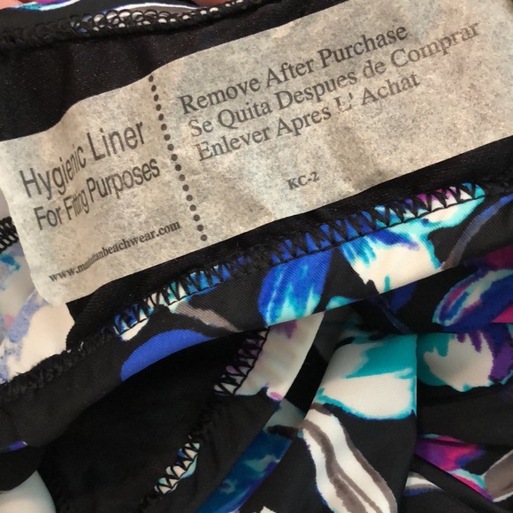 NEW! Instant Minimizer One Piece Swimsuit - Picture 5 of 7